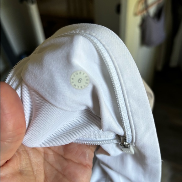 Lululemon White Speed shorts - Picture 2 of 4